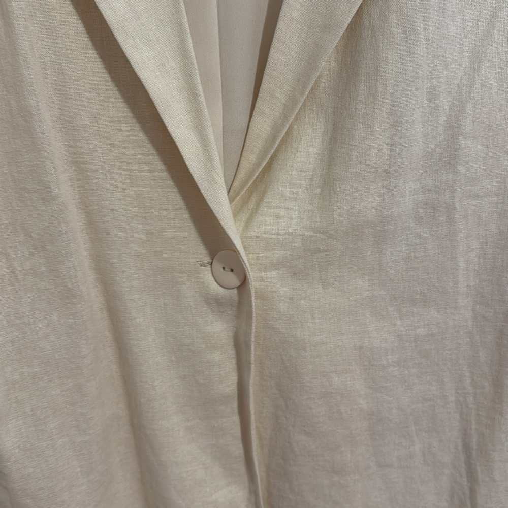 Cream blazer - Picture 3 of 5